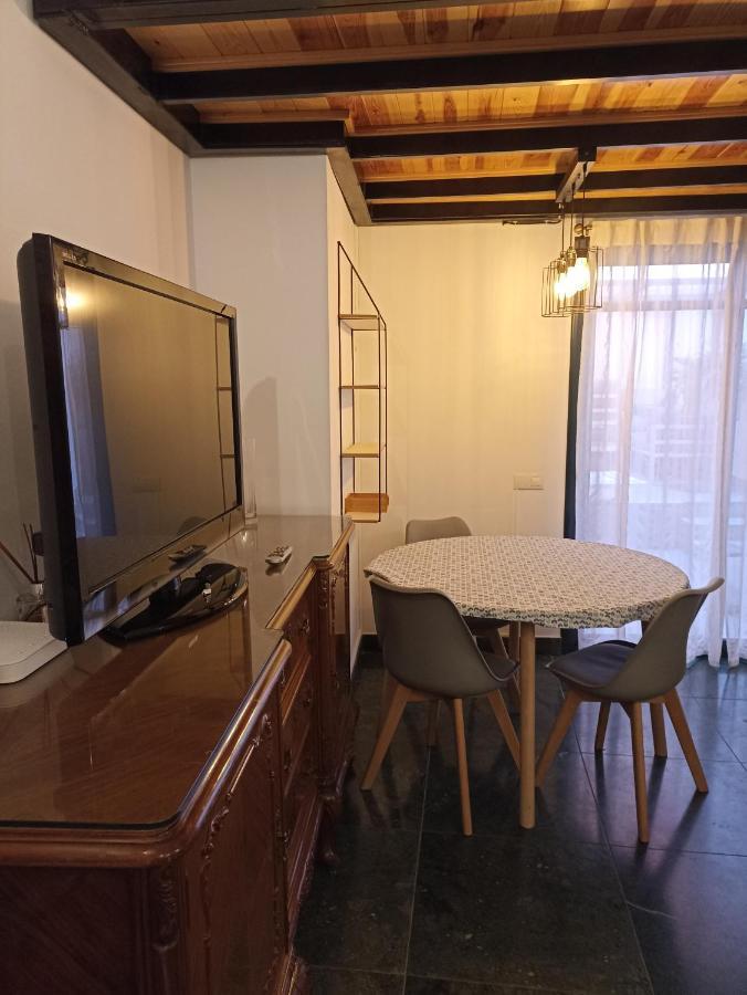 Piso Encantador En El Centro De Apartamento *